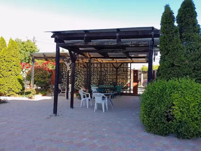 Пензион Иорис