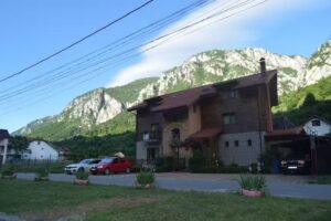 Pensiune Roua de Munte