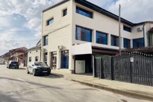Pensione Adam House
