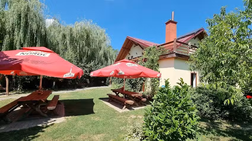 Casa Candea Guesthouse