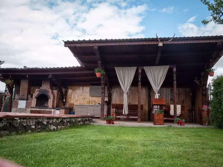 Къща за гости Денис