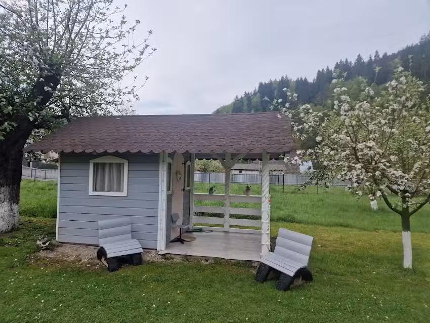 Felyviss G&auml;stehaus