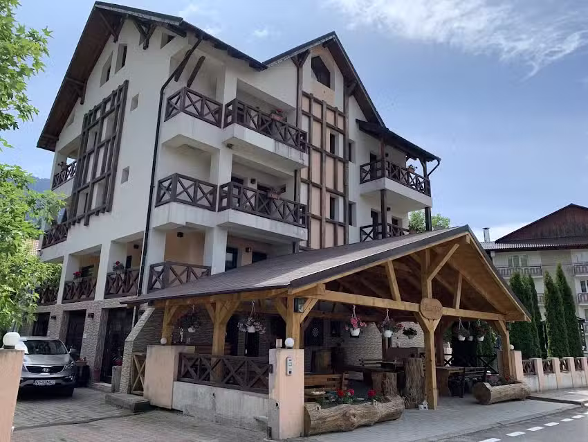 Златен пансион Дурау