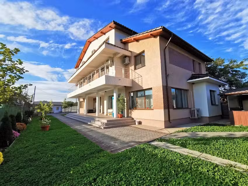 Пансион ЛА БИТЕЛЕ