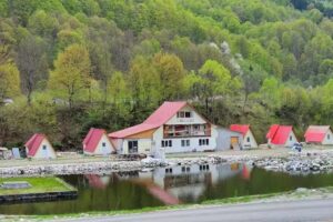 Пенсион Лусия, село Черна