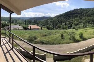 Four Seasons Guesthouse