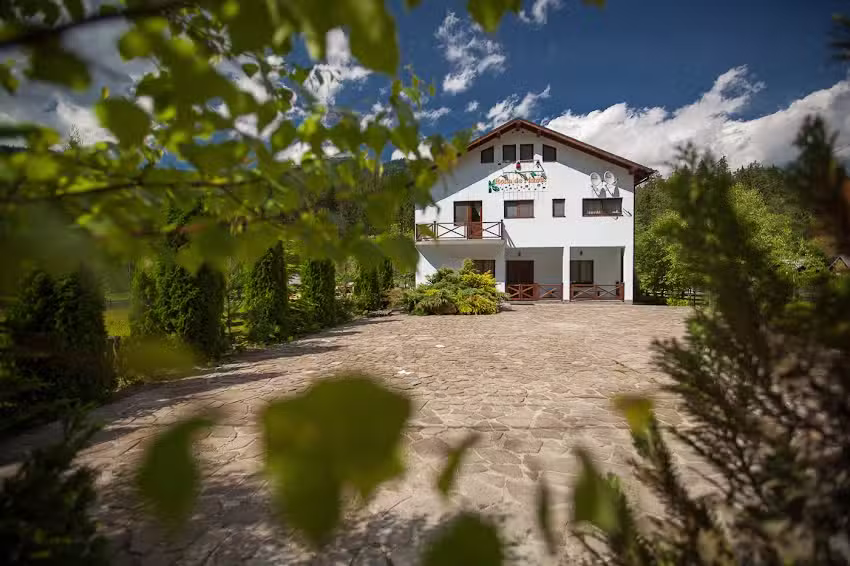 Пансион Маунтин Дју