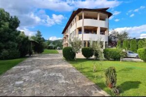Maison d&rsquo;h&ocirc;tes sportive