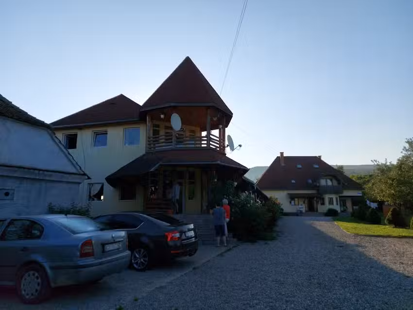 Pensiunea T&eacute;gl&aacute;s