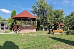 Tincu G&auml;stehaus