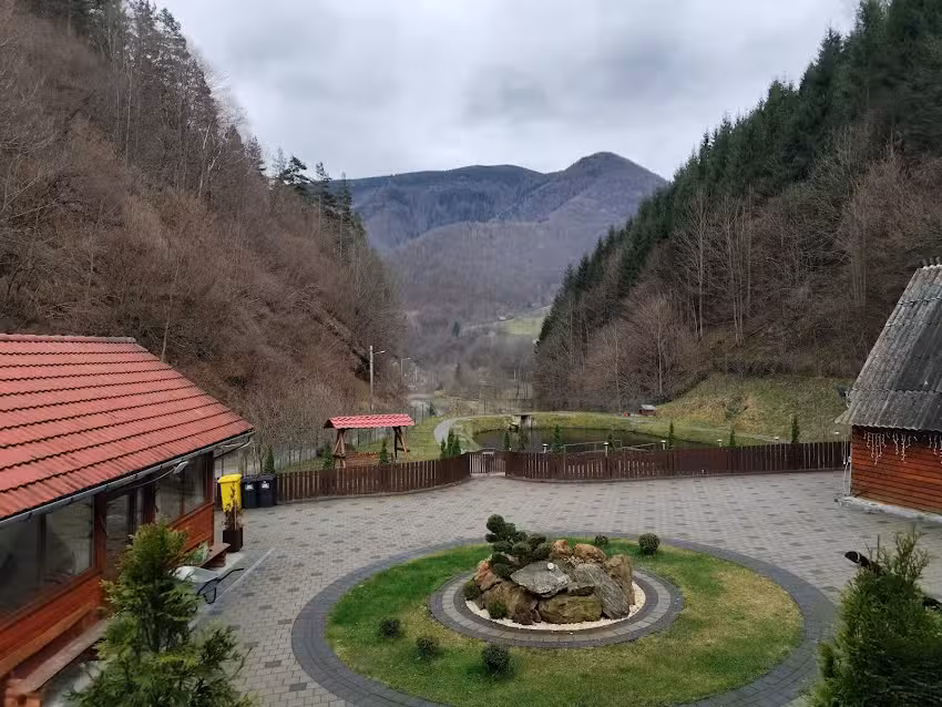 Varjoghi-v&ouml;lgy Vend&eacute;gh&aacute;z