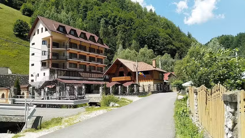 Piatra Craiului Pension