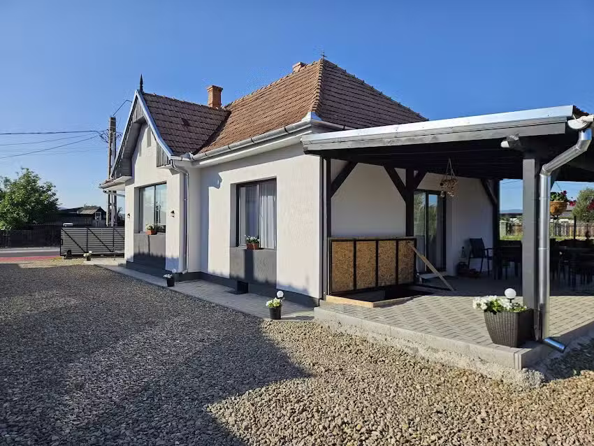 Piroska Vend&eacute;gh&aacute;z/Cazare