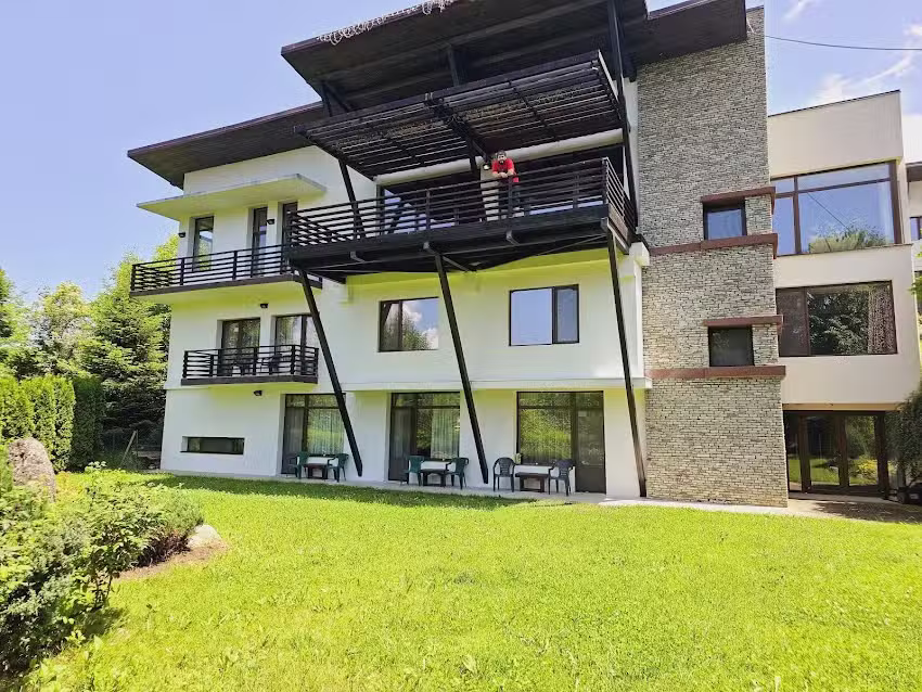 Poarta Bucegilor Bran