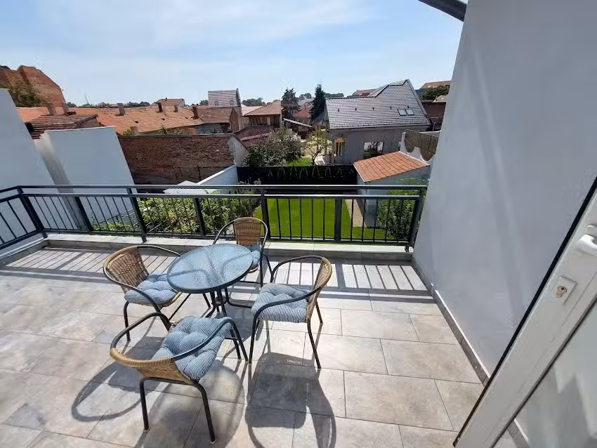 Premium Central Apartment