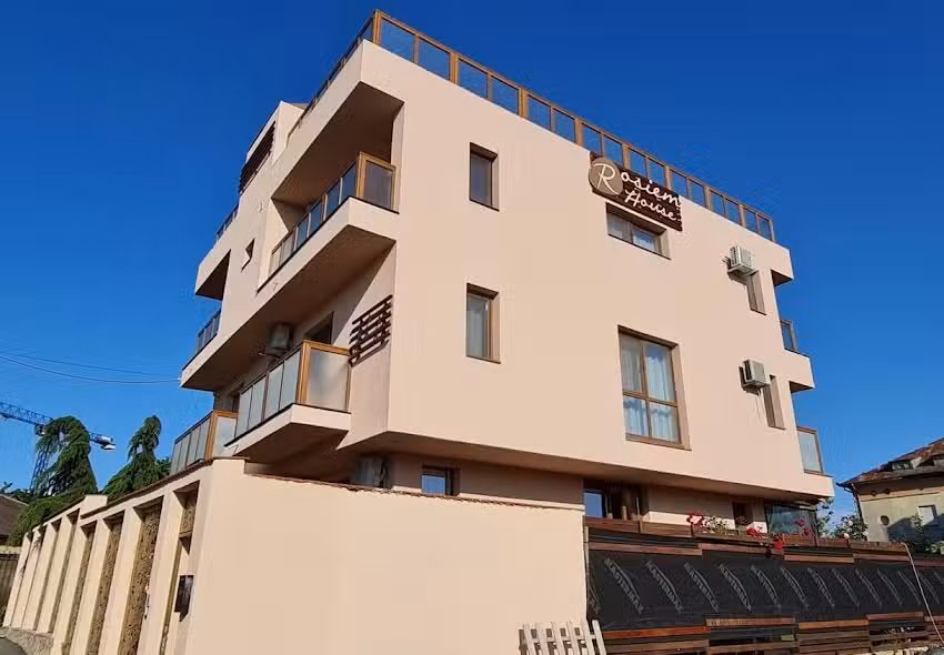 Црвена кућа