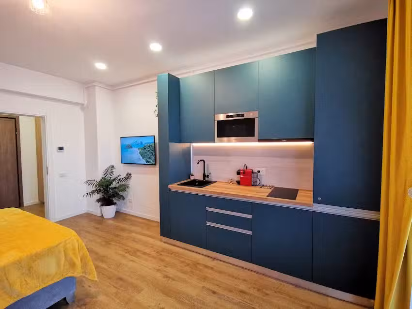 Залез Букурещ Ребреану