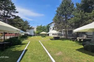 ЦОСТИНЕСТИ ЦАМП ХЕЛЛЕН РЕСИДЕНЦЕ