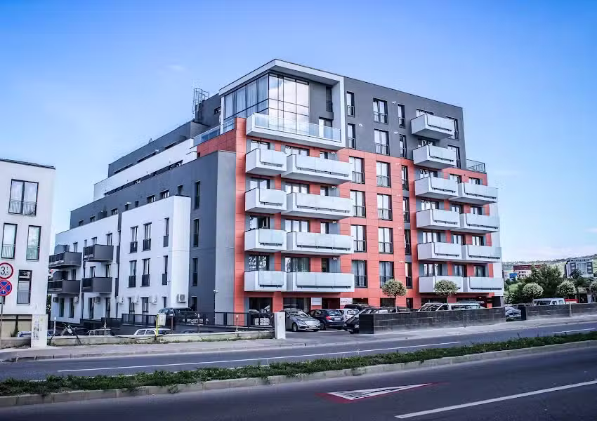 UBA Sz&aacute;ll&aacute;s