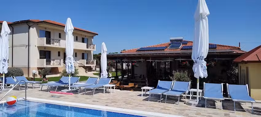 Valurile Mării