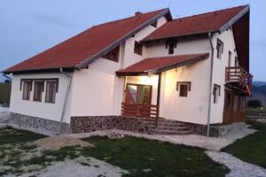 Вила Андрей Сирня Брашов