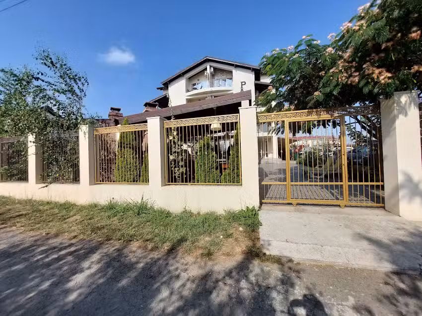 Вила Пацифик