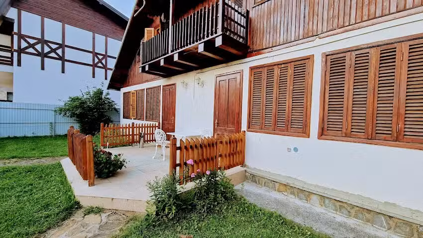 Vila Panselutelor 6