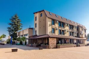 YMY Hotel and Restaurant